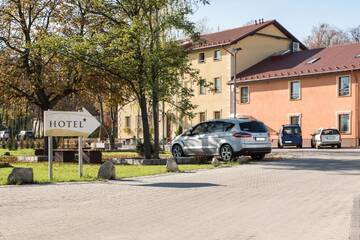 Фотографии Отель HOTEL I RESTAURACJA BROCHÓW г. Вроцлав (Польша) №4 Фото Отель HOTEL I RESTAURACJA BROCHÓW г. Вроцлав 4