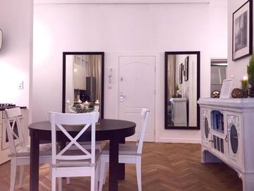 Фотографии Апартаменты Exclusive Old Town Apartment by Renters г. Вроцлав (Польша) №5 Фото Апартаменты Exclusive Old Town Apartment by Renters г. Вроцлав 5