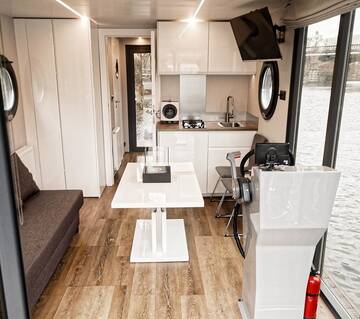 Фотографии Ботели Apartament na wodzie - Houseboat Luka 2 г. Вроцлав (Польша) №5 Фото Ботели Apartament na wodzie - Houseboat Luka 2 г. Вроцлав 5