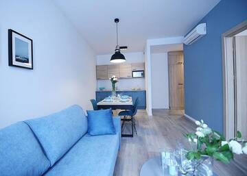 Фото номера Улучшенные апартаменты - Garbary Апартаменты Absyntapartments Old Town г. Вроцлав 6