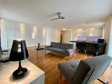 Фото номера Deluxe Apartment with Balcony - 2 Czysta Street Апартаменты Aravel Old Town Apartments г. Вроцлав 6
