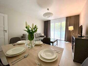 Фото номера One-Bedroom Apartment with Balcony - 2 Czysta Street Апартаменты Aravel Old Town Apartments г. Вроцлав 41