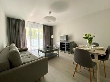 Фото номера One-Bedroom Apartment with Balcony - 2 Czysta Street Апартаменты Aravel Old Town Apartments г. Вроцлав 17