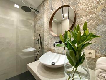 Фото номера One-Bedroom Apartment with Balcony - 2 Czysta Street Апартаменты Aravel Old Town Apartments г. Вроцлав 24