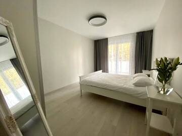Фото номера One-Bedroom Apartment with Balcony - 2 Czysta Street Апартаменты Aravel Old Town Apartments г. Вроцлав 4