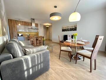Фото номера Two-Bedroom Apartment with Balcony - 2 Czysta Street Апартаменты Aravel Old Town Apartments г. Вроцлав 5