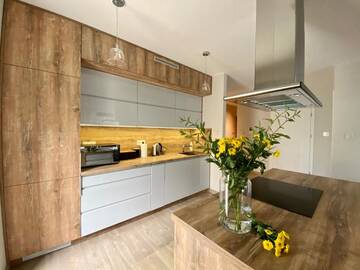 Фото номера Two-Bedroom Apartment with Balcony - 2 Czysta Street Апартаменты Aravel Old Town Apartments г. Вроцлав 9