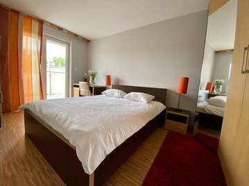 Фото номера One-Bedroom Apartment with Balcony - 2 Czysta Street Апартаменты Aravel Old Town Apartments г. Вроцлав 36