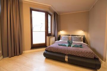 Фото номера Апартаменты в пентхаусе - Krawiecka, 87 Апартаменты LUCKY APARTMENTS - Old Town ZAMGŁAWIANIE - OZONOWANIE г. Вроцлав 3