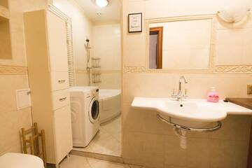 Фото номера Апартаменты Апартаменты LUCKY APARTMENTS - Old Town ZAMGŁAWIANIE - OZONOWANIE г. Вроцлав 4