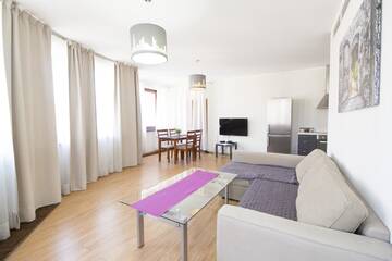 Фото номера Апартаменты с 1 спальней - Krawiecka, 148 Апартаменты LUCKY APARTMENTS - Old Town ZAMGŁAWIANIE - OZONOWANIE г. Вроцлав 4