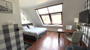 Фото номера Апартаменты-студио - Krawiecka Street, 3/37 Апартаменты LUCKY APARTMENTS - Old Town ZAMGŁAWIANIE - OZONOWANIE г. Вроцлав 4