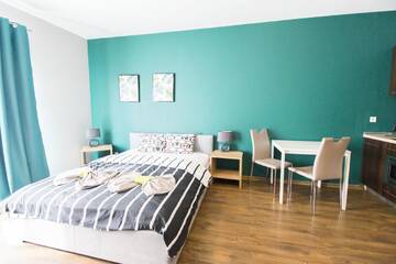 Фото номера Апартаменты-студио - Krawiecka, 145 Апартаменты LUCKY APARTMENTS - Old Town ZAMGŁAWIANIE - OZONOWANIE г. Вроцлав 3
