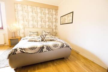 Фото номера Апартаменты Делюкс Апартаменты LUCKY APARTMENTS - Old Town ZAMGŁAWIANIE - OZONOWANIE г. Вроцлав 4