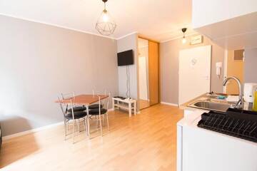 Фото номера One-Bedroom Apartment -  Biskupia 2/4 Street Апартаменты WROCLOVE APARTMENTS - Old Town ZAMGŁAWIANIE - OZONOWANIE г. Вроцлав 4