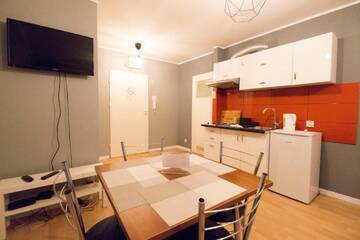 Фото номера One-Bedroom Apartment -  Biskupia 2/4 Street Апартаменты WROCLOVE APARTMENTS - Old Town ZAMGŁAWIANIE - OZONOWANIE г. Вроцлав 2