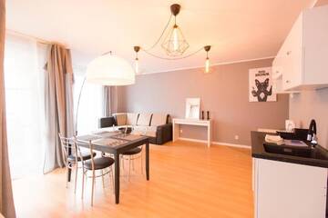 Фото номера One- Bedroom Apartment - Biskupia 2/5 Street Апартаменты WROCLOVE APARTMENTS - Old Town ZAMGŁAWIANIE - OZONOWANIE г. Вроцлав 5