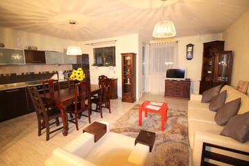 Фото номера Two-Bedroom Apartment - Biskupia 4 Street Апартаменты WROCLOVE APARTMENTS - Old Town ZAMGŁAWIANIE - OZONOWANIE г. Вроцлав 11