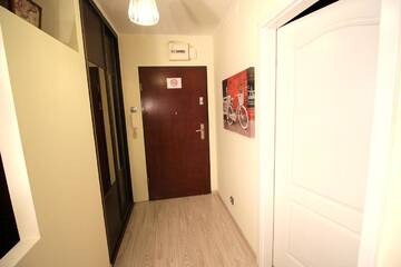 Фото номера Two-Bedroom Apartment - Biskupia 4 Street Апартаменты WROCLOVE APARTMENTS - Old Town ZAMGŁAWIANIE - OZONOWANIE г. Вроцлав 8