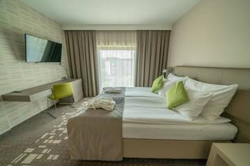 Фото номера Одноместный номер Отель Q Hotel Plus Wrocław г. Вроцлав 7