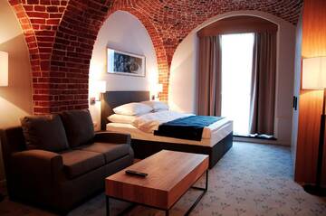 Фото номера Номер «Сад» Отель The Granary - La Suite Hotel г. Вроцлав 3