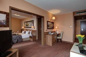 Фото номера Полулюкс Отель Haston City Hotel г. Вроцлав 4