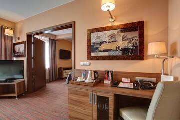 Фото номера Полулюкс Отель Haston City Hotel г. Вроцлав 8