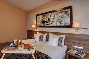 Фото номера Полулюкс Отель Haston City Hotel г. Вроцлав 9