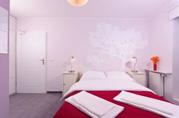Фото номера Двухместный номер с 1 кроватью Хостелы Cilantro Bed &amp; Breakfast г. Вроцлав 11
