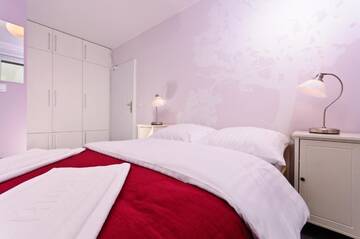 Фото номера Двухместный номер с 1 кроватью Хостелы Cilantro Bed &amp; Breakfast г. Вроцлав 15