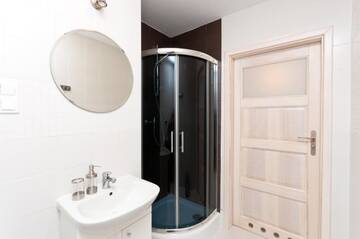 Фото номера Двухместный номер с 1 кроватью Хостелы Cilantro Bed &amp; Breakfast г. Вроцлав 20
