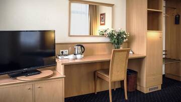 Фото номера Стандартный двухместный номер с 1 кроватью Отель Hotel Sofia г. Вроцлав 9