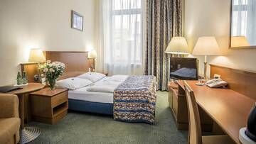 Фото номера Стандартный двухместный номер с 1 кроватью Отель Hotel Sofia г. Вроцлав 2