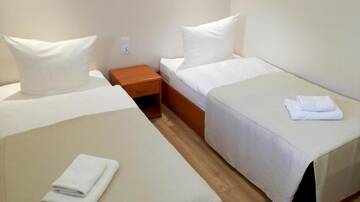 Фото номера Семейный полулюкс Отель Hotel Gem г. Вроцлав 3