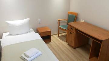 Фото номера Семейный полулюкс Отель Hotel Gem г. Вроцлав 6
