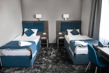 Фото номера Двухместный номер «Комфорт» с 2 отдельными кроватями Отель Hotel Sleep г. Вроцлав 4