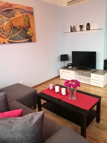 Фото номера Апартаменты с 1 спальней и балконом — ул. Krawiecka, 3 Апартаменты Apartments 4 You г. Вроцлав 5