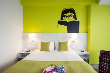 Фото номера Двухместный номер «Комфорт» с 1 кроватью и диваном Отель Ibis Styles Wroclaw Centrum г. Вроцлав 4