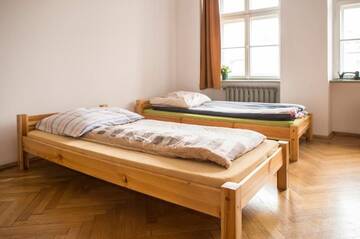 Фото номера Четырехместный номер с общей ванной комнатой Хостелы Hostel Bemma - Ozonowane pokoje г. Вроцлав 11