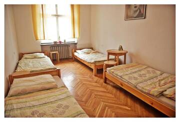 Фото номера Четырехместный номер с общей ванной комнатой Хостелы Hostel Bemma - Ozonowane pokoje г. Вроцлав 12