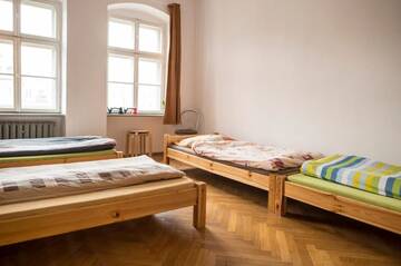 Фото номера Четырехместный номер с общей ванной комнатой Хостелы Hostel Bemma - Ozonowane pokoje г. Вроцлав 13