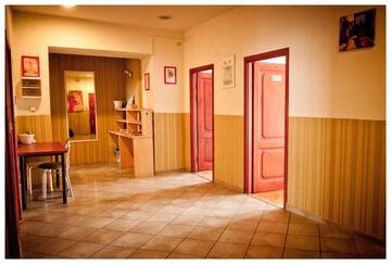Фото номера Четырехместный номер с общей ванной комнатой Хостелы Hostel Bemma - Ozonowane pokoje г. Вроцлав 19