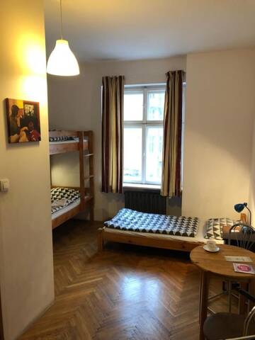 Фото номера Трехместный номер с ванной комнатой Хостелы Hostel Bemma - Ozonowane pokoje г. Вроцлав 5