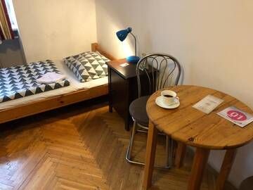 Фото номера Трехместный номер с ванной комнатой Хостелы Hostel Bemma - Ozonowane pokoje г. Вроцлав 3