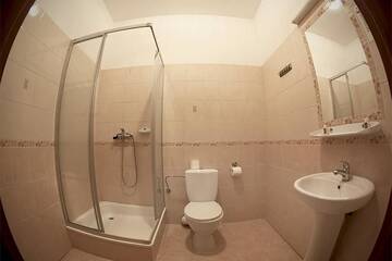 Фото номера Двухместный номер с 1 кроватью и ванной комнатой Хостелы Corner Hostel г. Вроцлав 12
