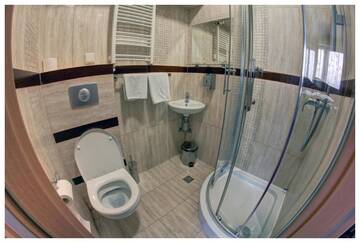 Фото номера Двухместный номер с 2 отдельными кроватями Отель Hotel Orbita г. Вроцлав 3