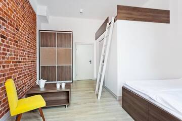 Фото номера Улучшенный семейный номер Хостелы MoHo S Hostel г. Вроцлав 8