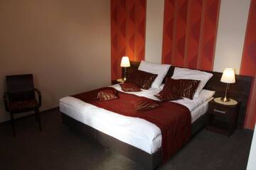 Фото Отель Hotel Kosmonauty Wrocław-Airport г. Вроцлав 5