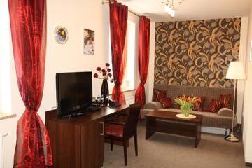 Фото номера Апартаменты Отель Hotel Kosmonauty Wrocław-Airport г. Вроцлав 8