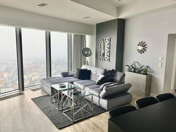 Фото номера Апартаменты с ванной и душем Апартаменты Bathtub View Luxury Apartments in Sky Tower г. Вроцлав 15